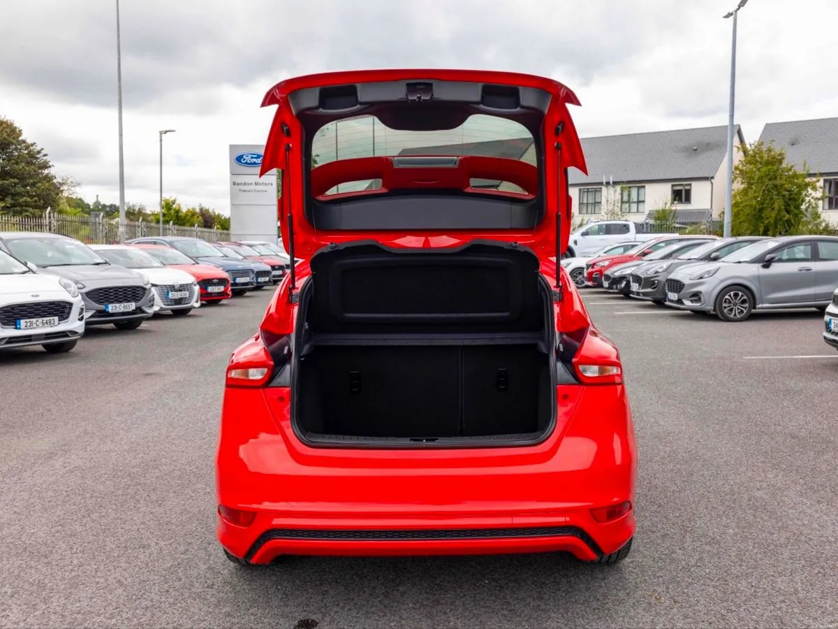 Ford Focus 1.0 EcoBoost 125PS ST-Line - Image 5