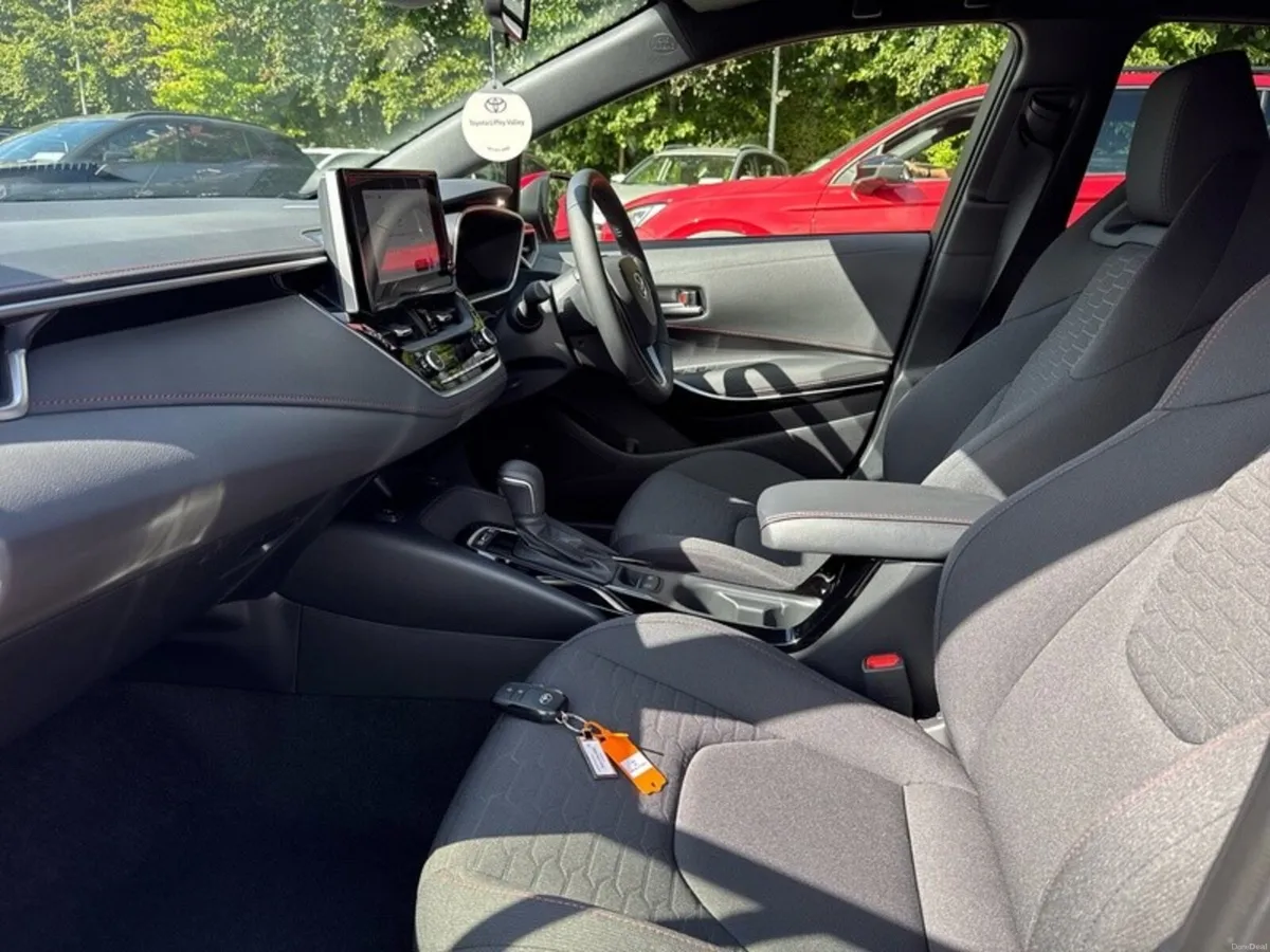 Toyota Corolla COROLLA HYBRID SPORT 1.8 H/B - Image 6