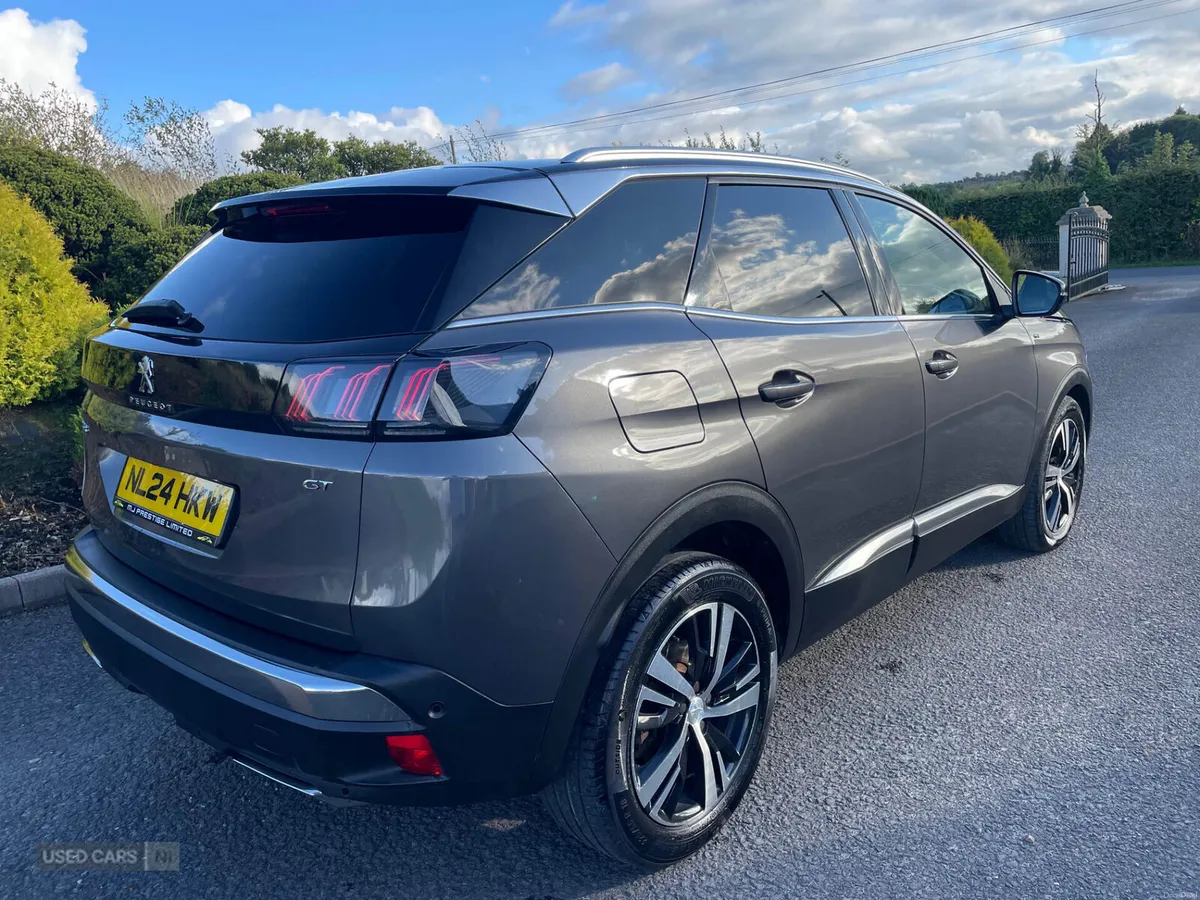 Peugeot 3008 DIESEL ESTATE - Image 2