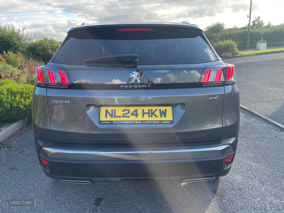 Peugeot 3008 DIESEL ESTATE - Image 5