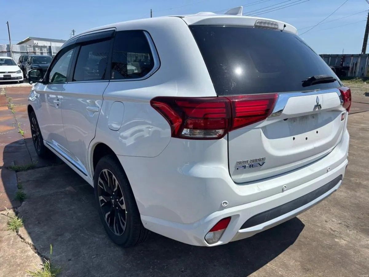 Mitsubishi Outlander G Limited Edition - Image 3
