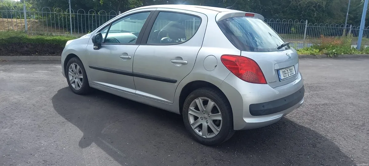 2009 Peugeot 207 automatic - Image 4