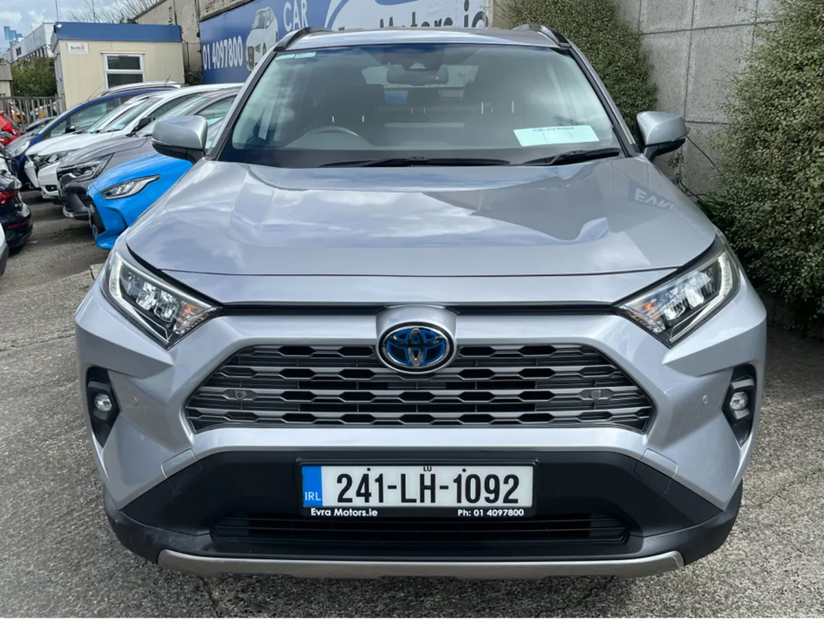Toyota RAV4 SOL HYBRID AUTOMATIC 2.5 PETROL //HIGH - Image 2