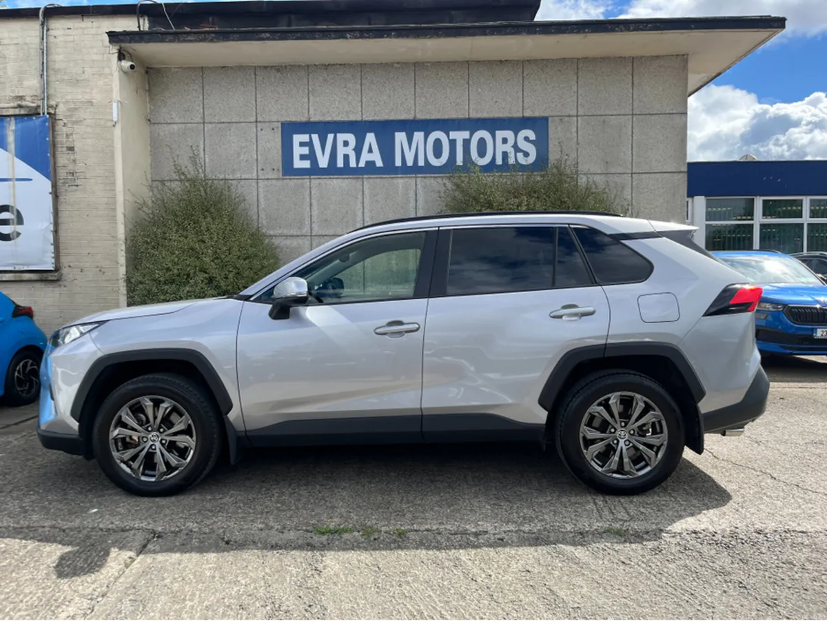Toyota RAV4 SOL HYBRID AUTOMATIC 2.5 PETROL //HIGH - Image 6