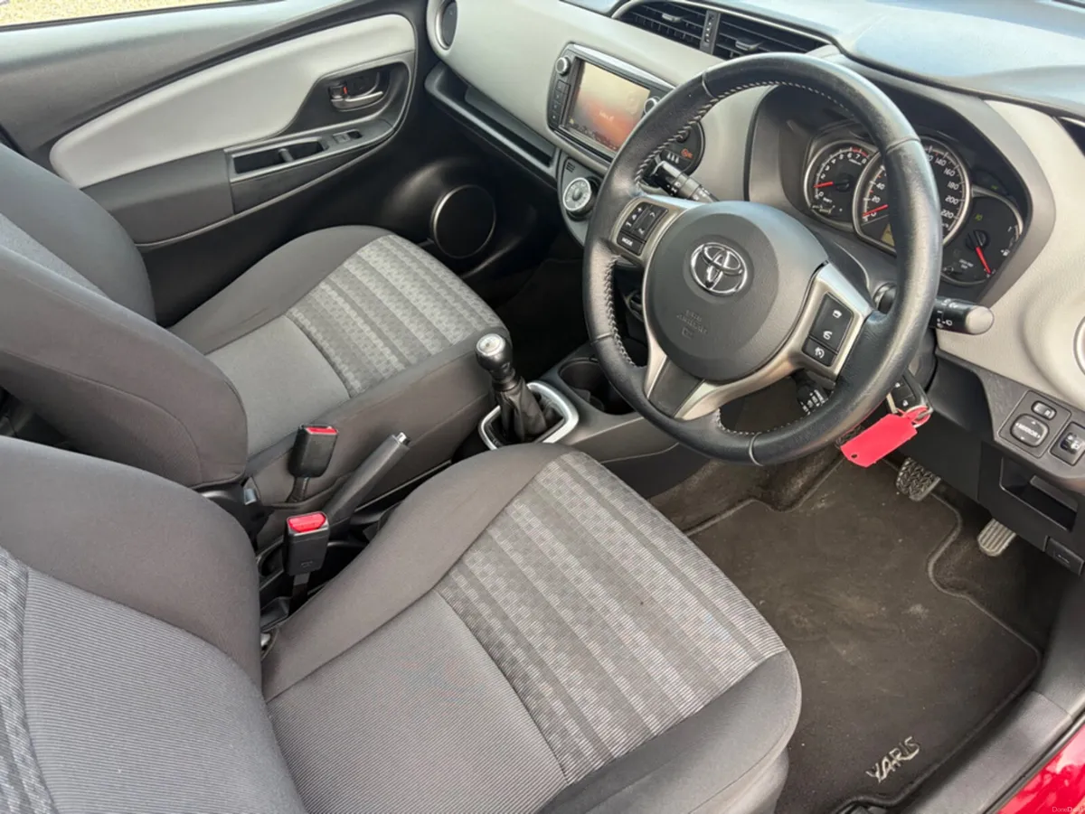 Toyota Yaris 1.0 LUNA 4DR - Image 3