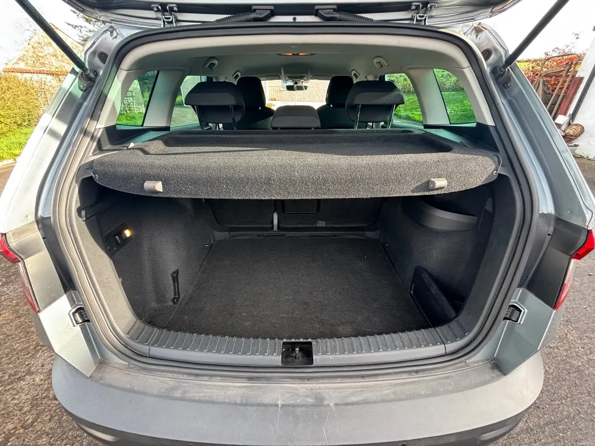 Skoda Karoq 2019 - Image 5