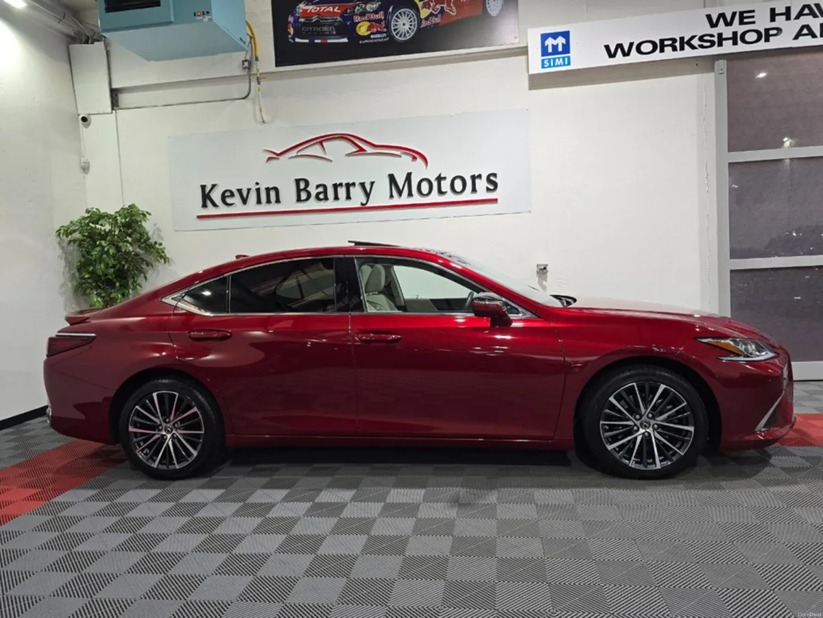 Lexus ES **DEPOSIT TAKEN** - Image 4