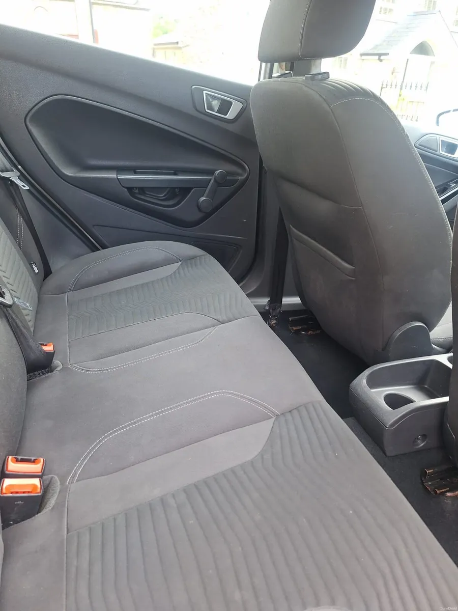 Ford Fiesta 2014 - Image 6