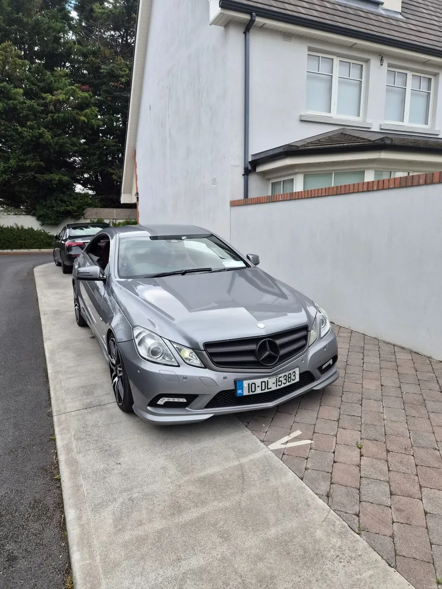 Mercedes-Benz E-Class 2010 - Image 5