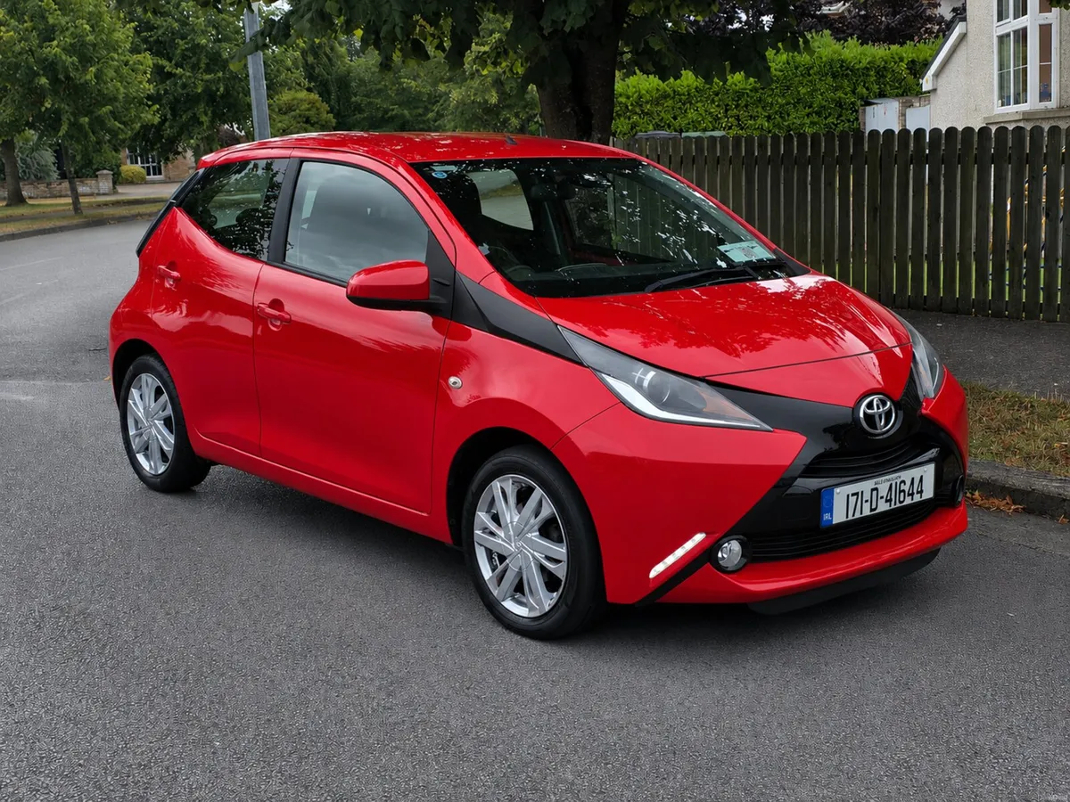171 Toyota Aygo 1.0 X-Play New NCT 05/2028 - Image 1