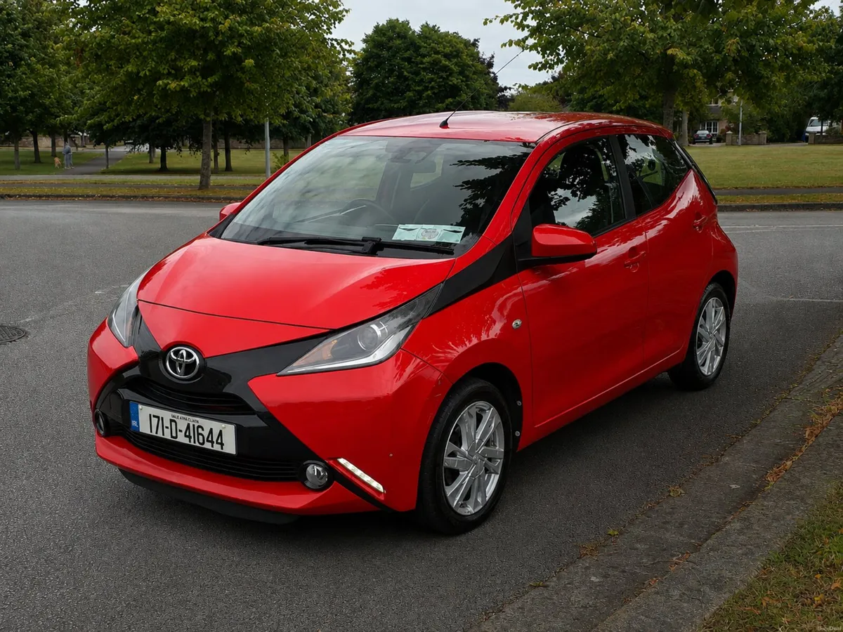 171 Toyota Aygo 1.0 X-Play New NCT 05/2028 - Image 3