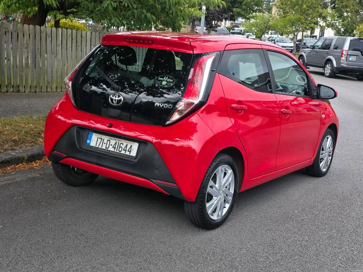 171 Toyota Aygo 1.0 X-Play New NCT 05/2028 - Image 5