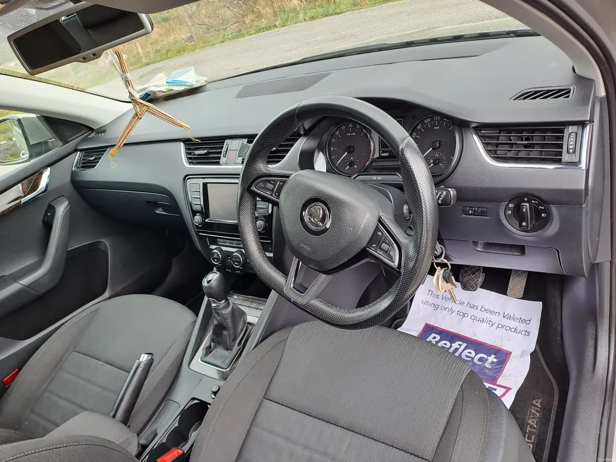 Skoda Octavia 2016 - Image 2