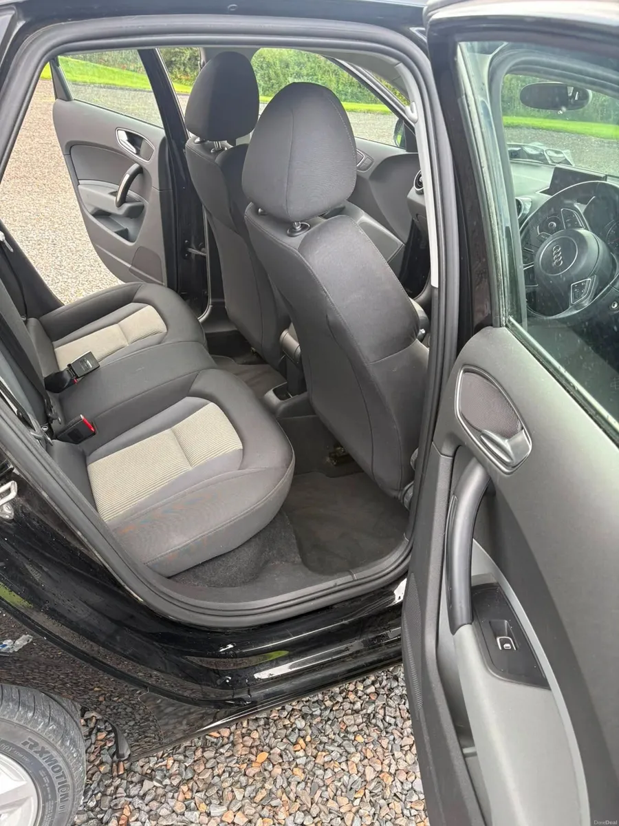 RARE 5dr Black Audi A1 1.4ltr TDI Diesel - Image 6