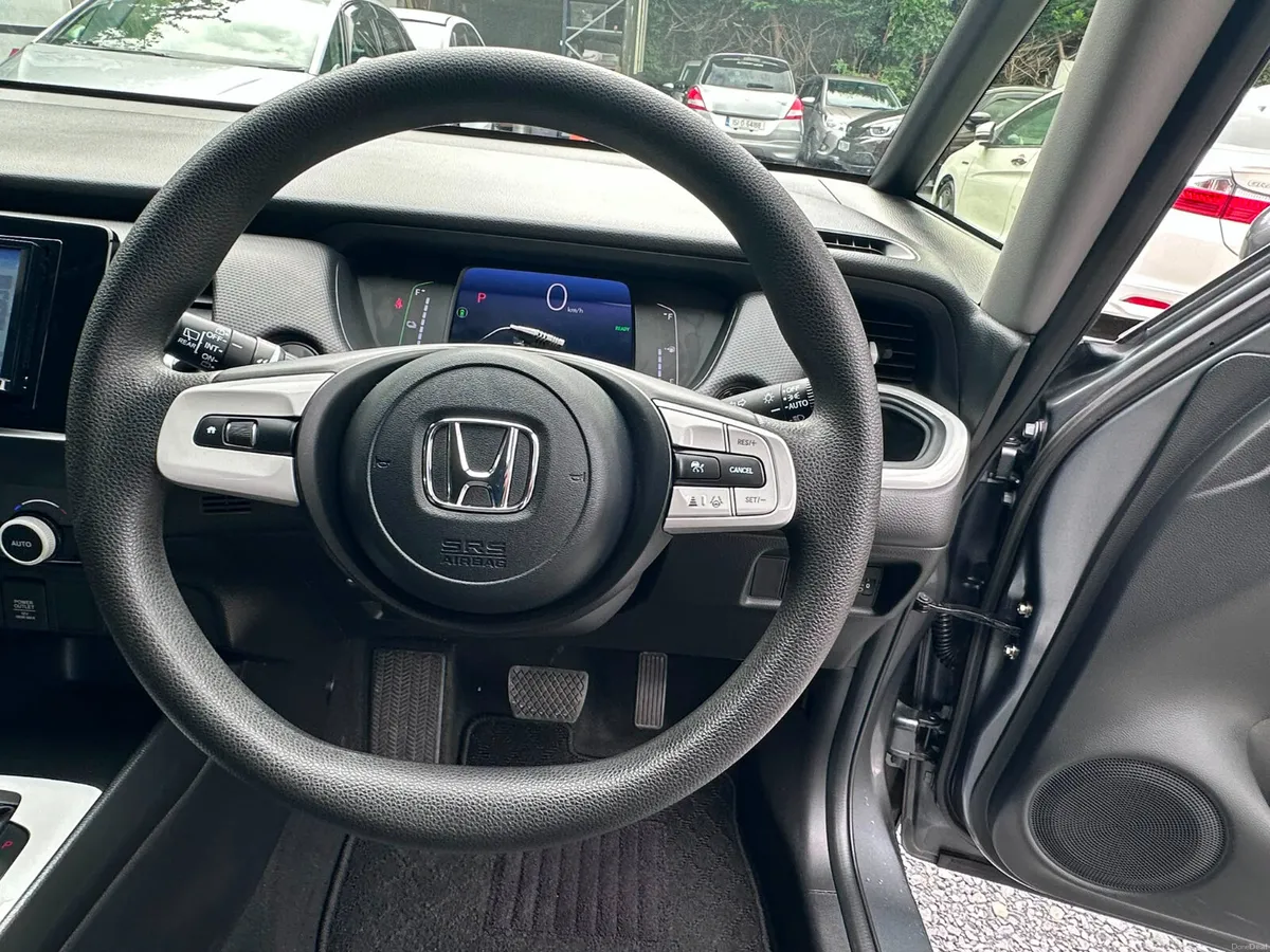 Honda Fit 2020 37K KM ONLY - Image 6