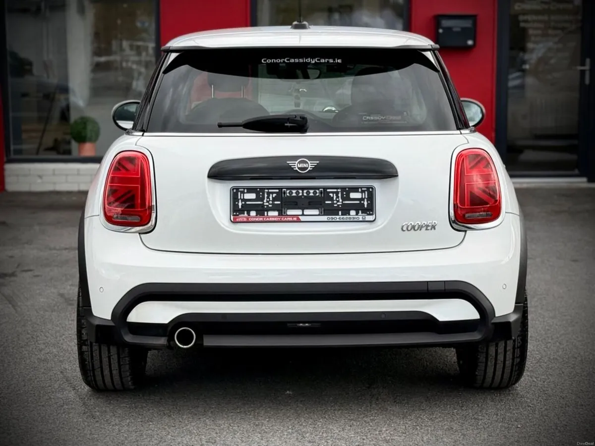 Mini Cooper Classic 1.5 // High Spec // Finance Av - Image 5
