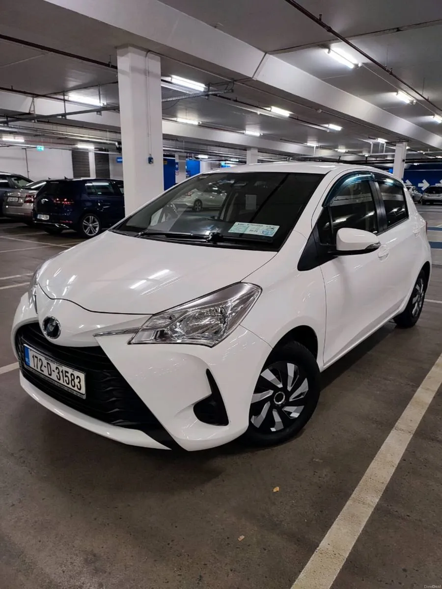 172 Toyota Yaris 1.0 Automatic. Spotless! - Image 1