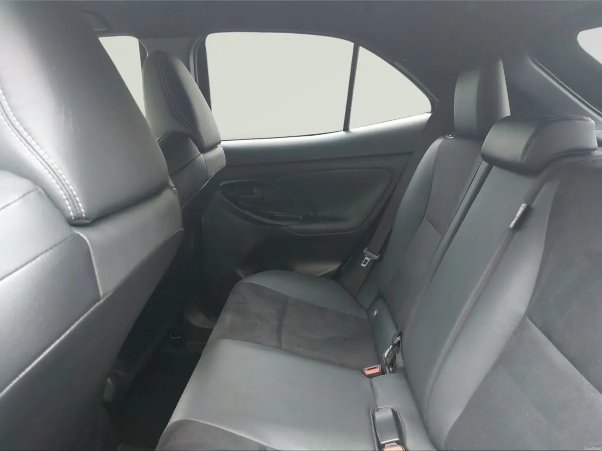 Toyota Yaris Cross 1.5 Hybrid CVT Luna - Image 6