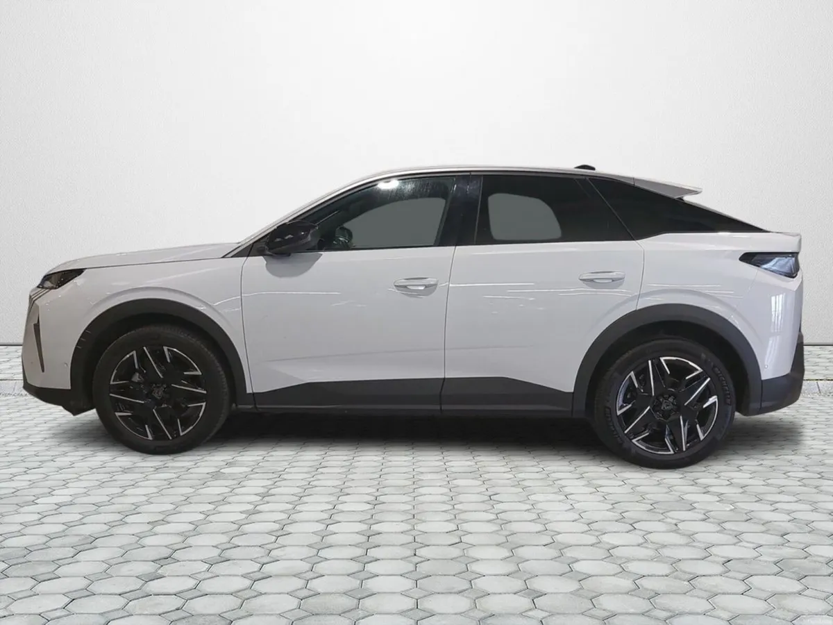 Peugeot 3008 1.2 MHEV 145bhp eDCS6 Allure - Image 3