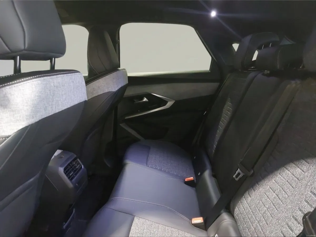 Peugeot 3008 1.2 MHEV 145bhp eDCS6 Allure - Image 5