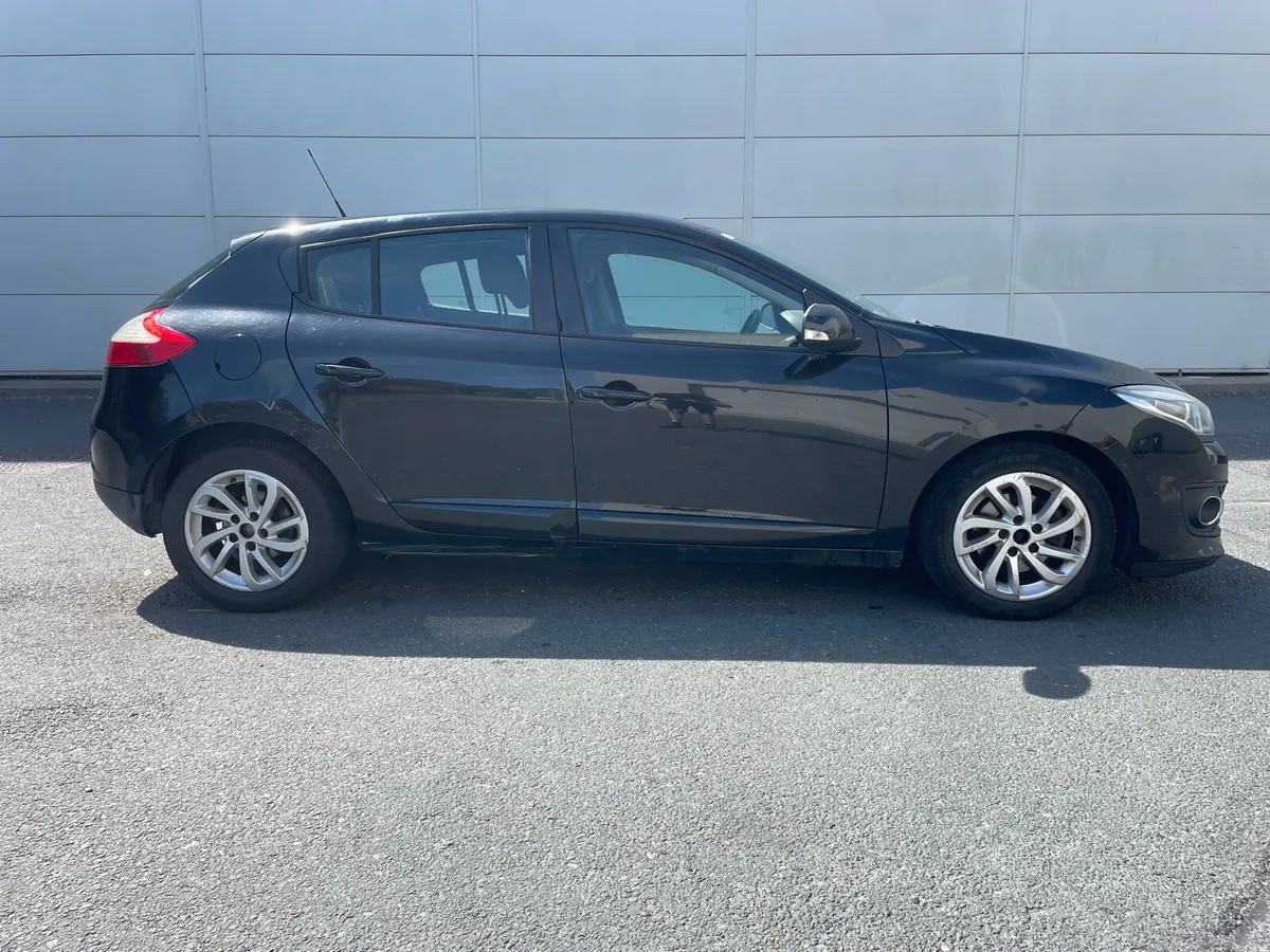 2014 Renault megane - Image 2