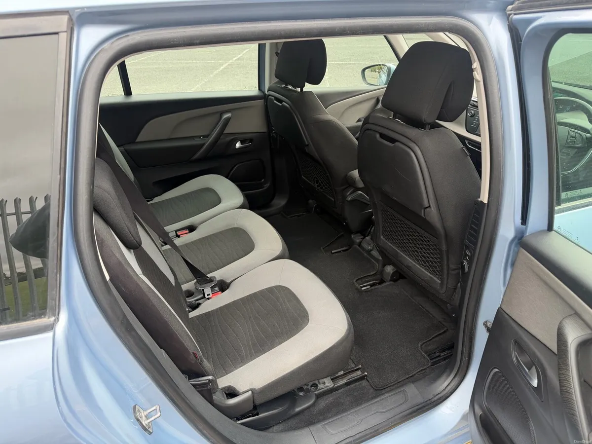 Citroen c4 Picasso 7 seats big value - Image 6