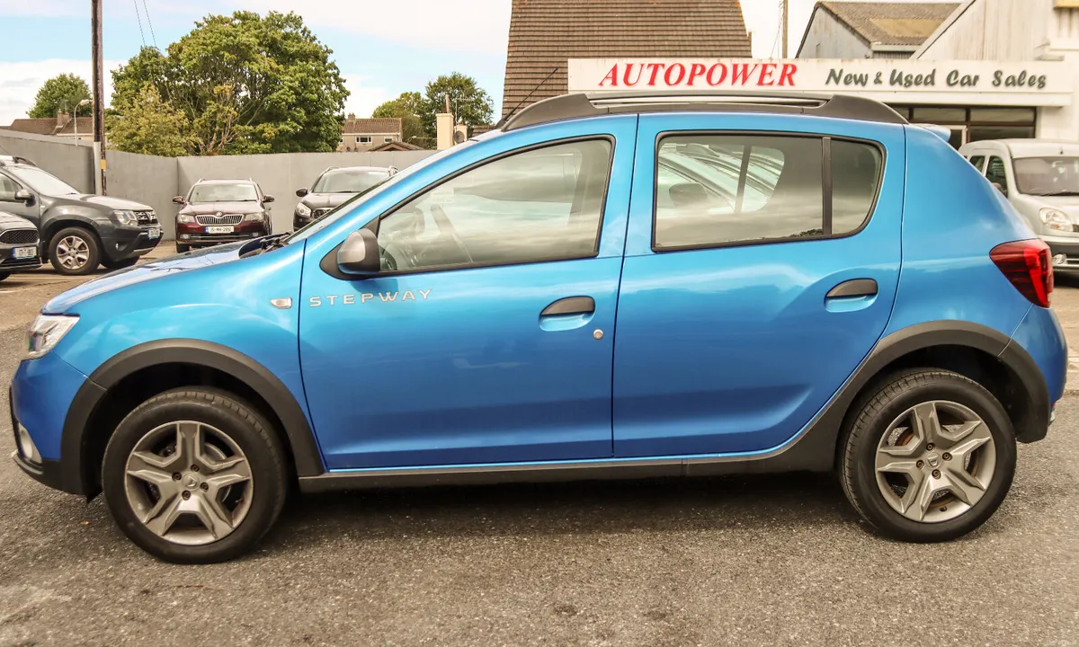 2019 Dacia Sandero Stepway - Image 3