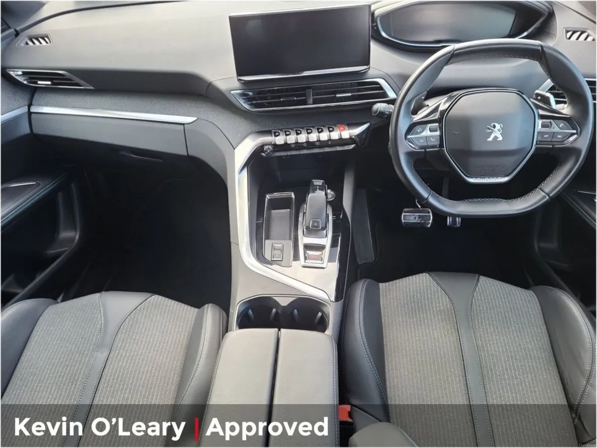 Peugeot 5008 1.5 BlueHDi 130bhp Allure Auto - Image 2
