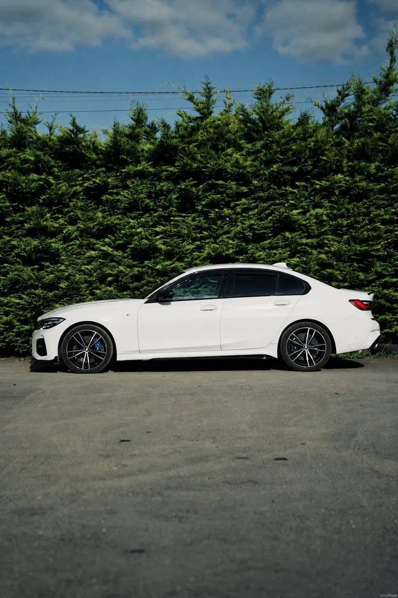 BMW 320D X-Drive M-Sport 2021- Extremely Low kms - Image 2