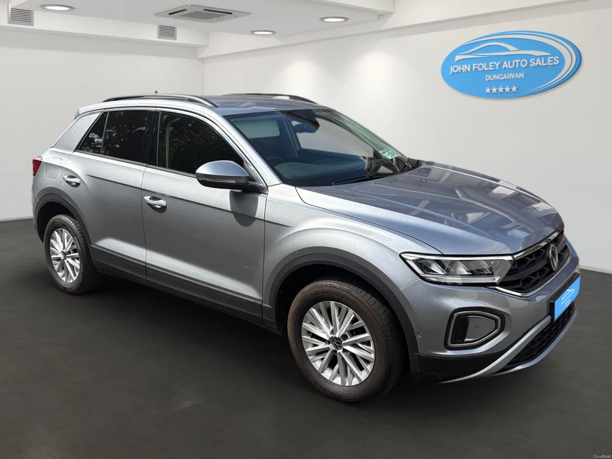 Volkswagen T-Roc 2023 - Image 6