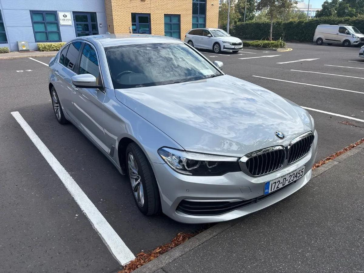 BMW 5-Series 2017 - Image 2