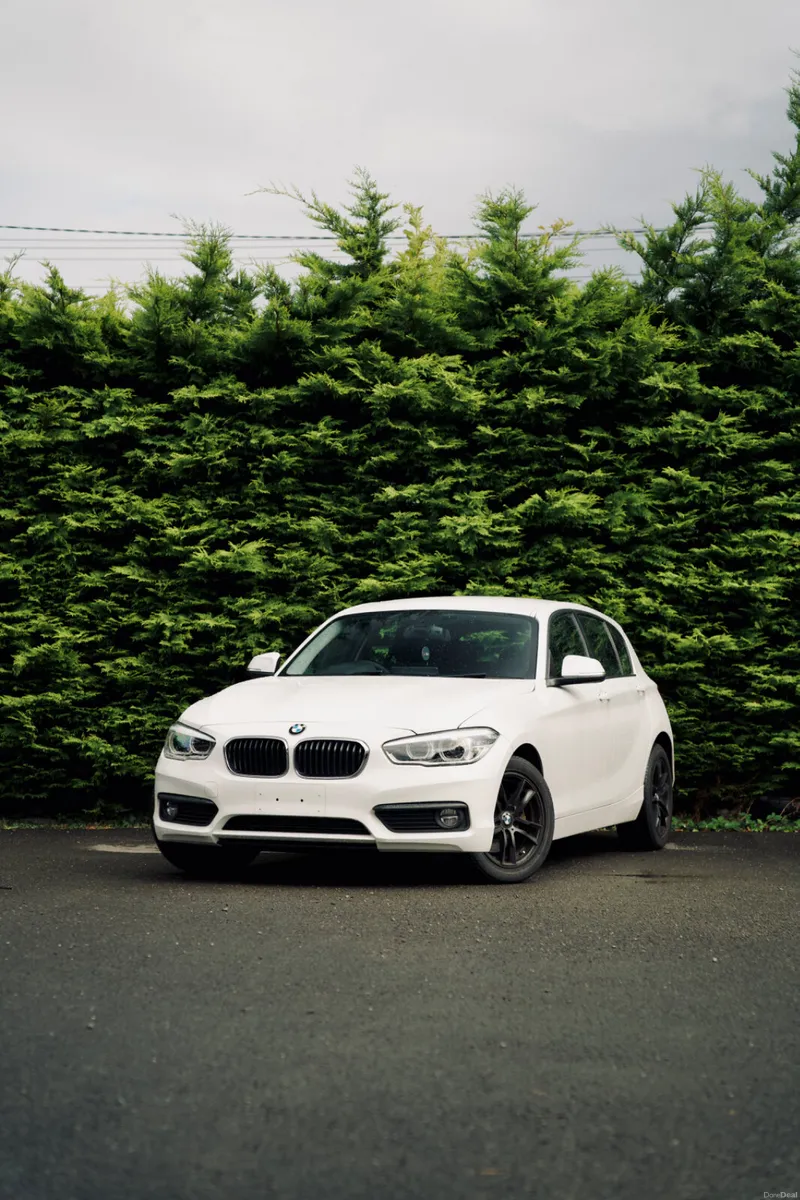BMW 118i SE 2017 | Premium Hatchback - Image 1