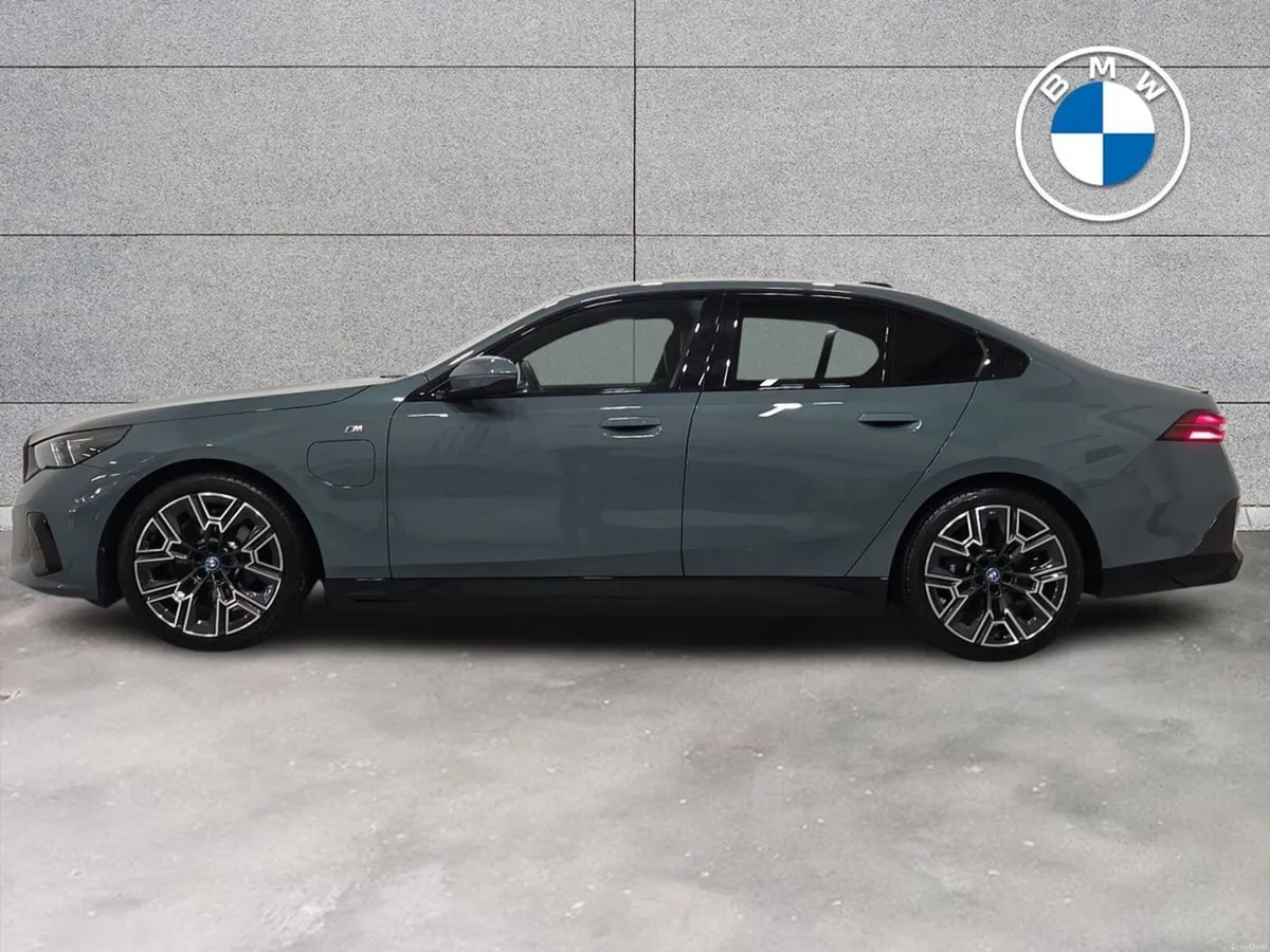 BMW 5-Series 530e M Sport - Image 3