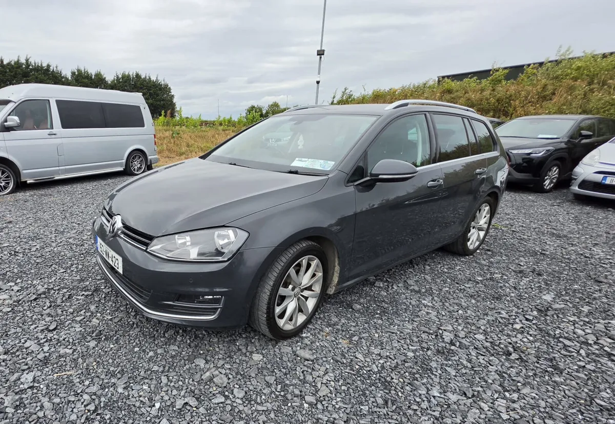 Volkswagen Golf 2015 High Line in  great condition - Image 2