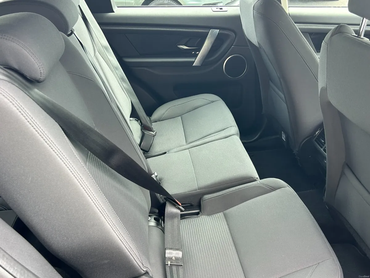 2020 Landrover Discovery Sport 7 Seat - Image 6