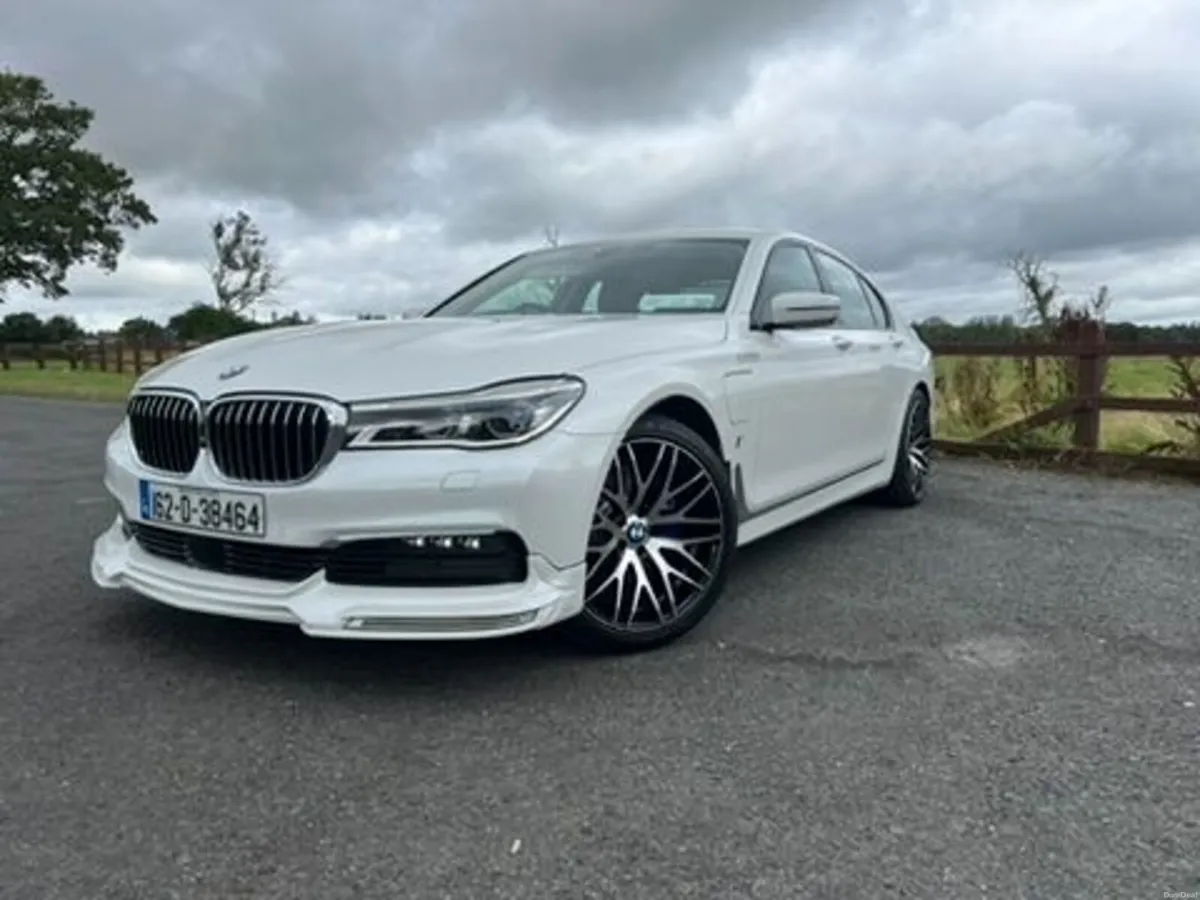 BMW 7-Series 2016 - Image 2