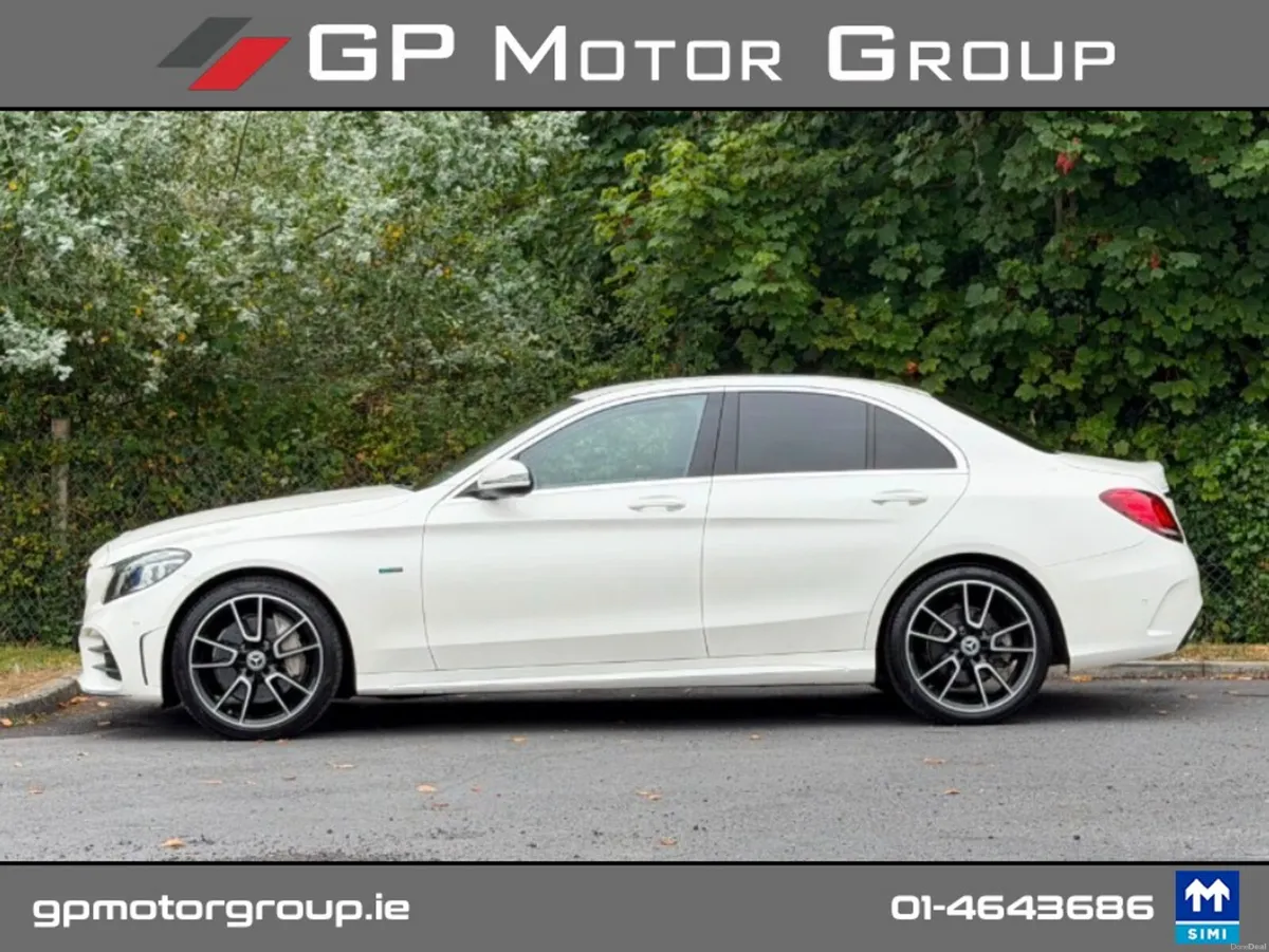 Mercedes-Benz C-Class 2.0 DE AMG LINE EDITION *1 Y - Image 3