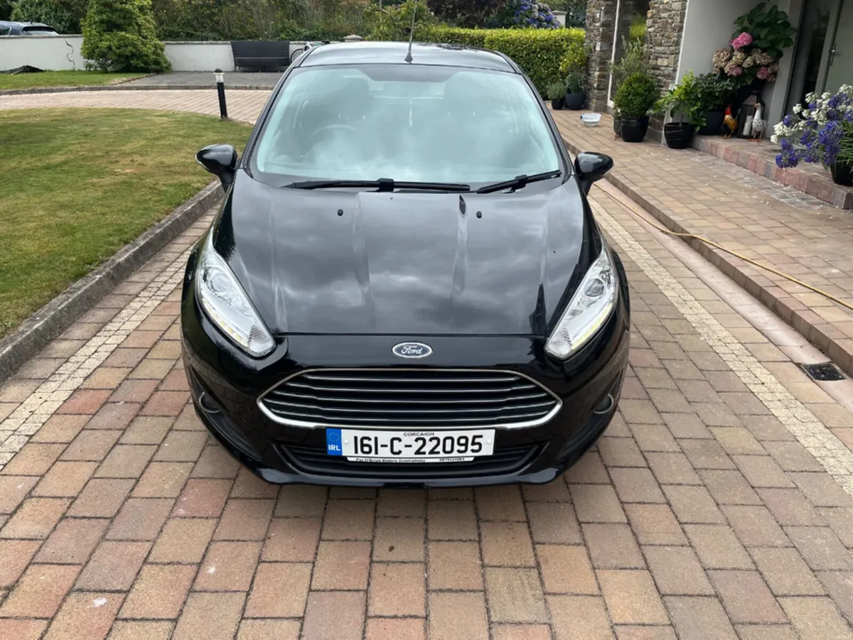 Ford Fiesta 1.25 ZETEC 82PS 5DR ARGENTO - Image 2