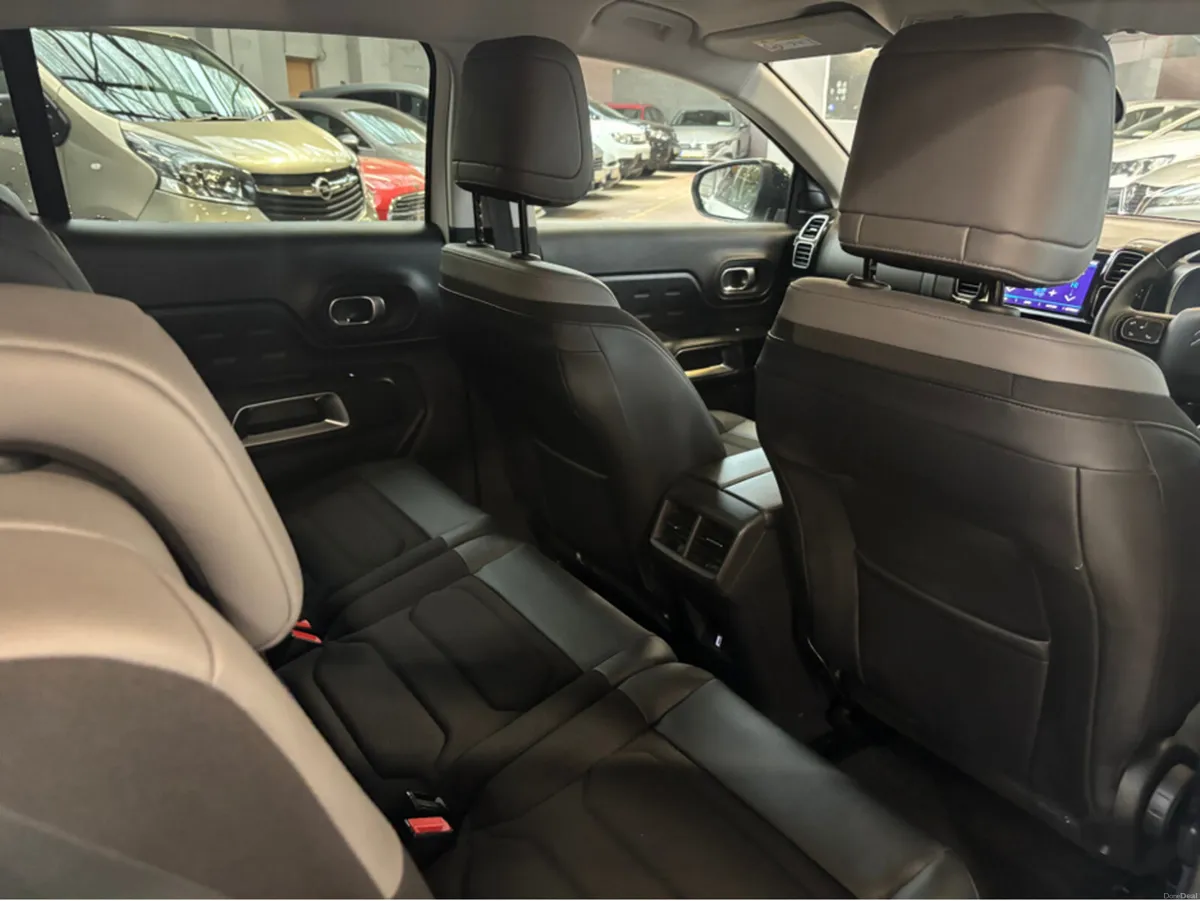 Citroen C5 Aircross FEEL PACK BLUEHDI 130 MY52 4DR - Image 2