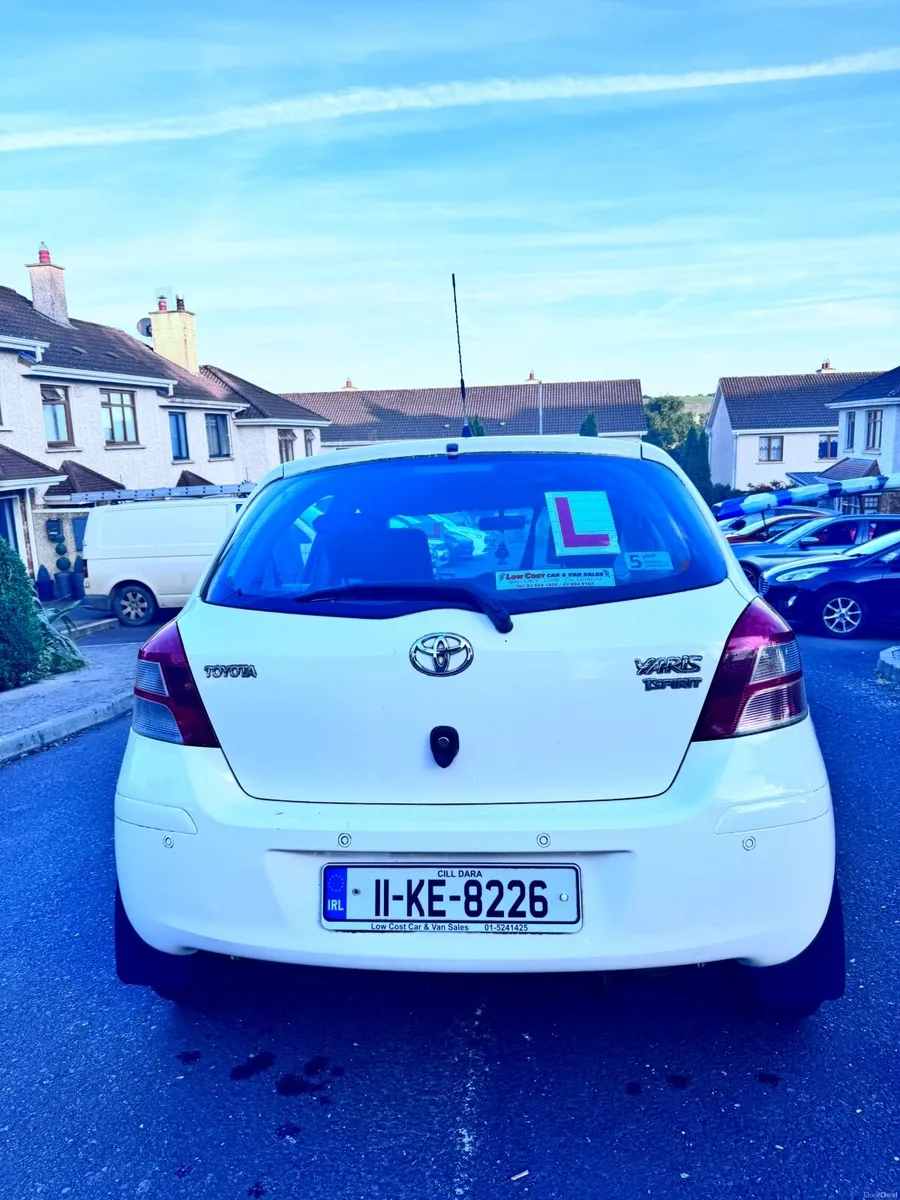Toyota Yaris 2011 - Image 1