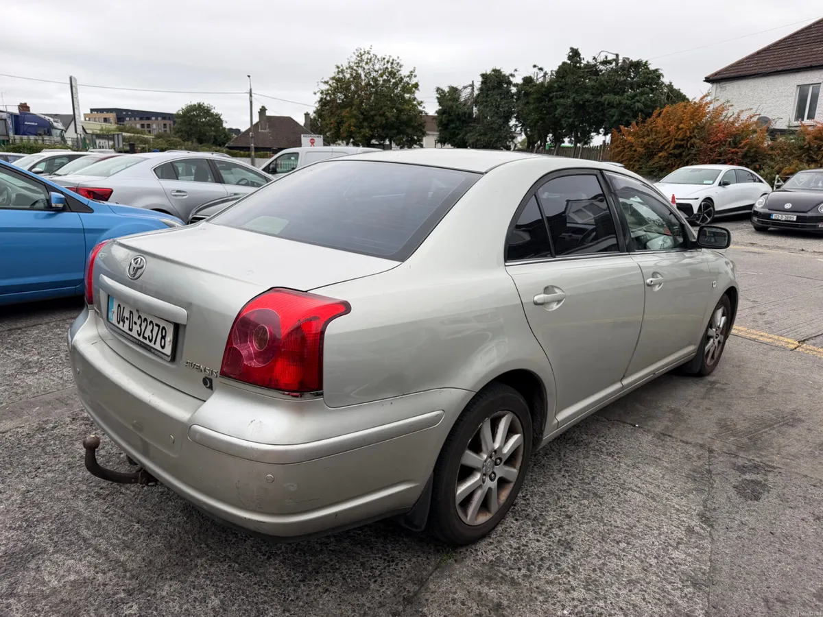 Toyota Avensis 2004 Automatic - Image 4