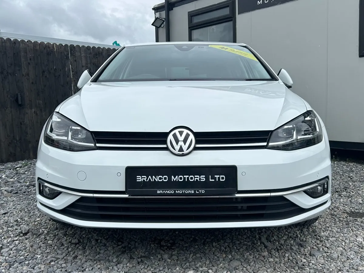 VW Golf 2.0 TDI AUTO 13,000KM! - Image 2