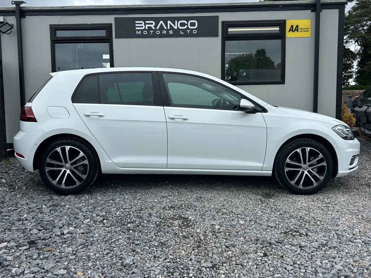 VW Golf 2.0 TDI AUTO 13,000KM! - Image 4