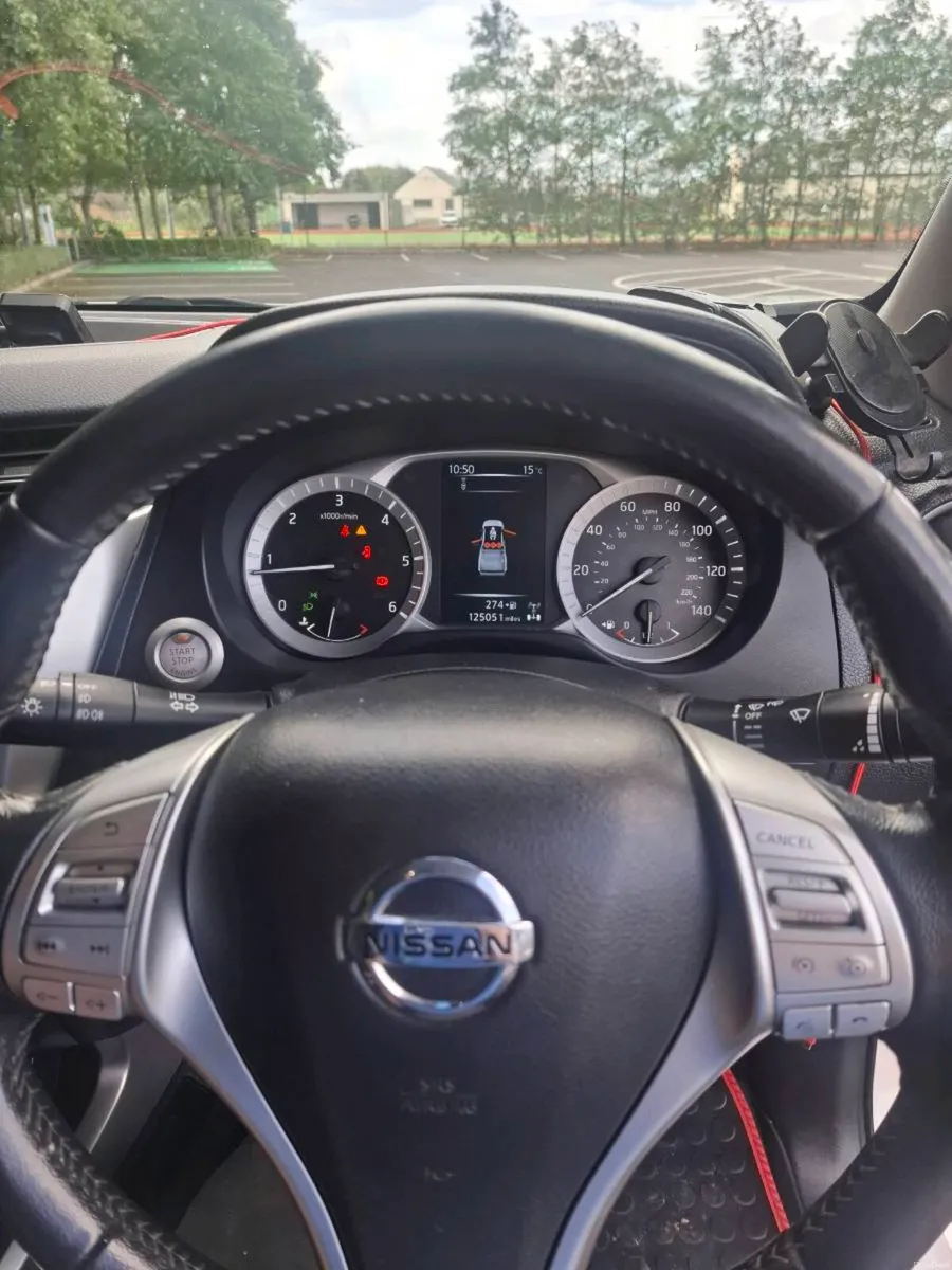 Nissan navara - Image 6