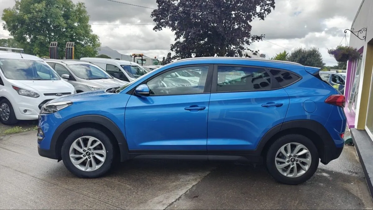 Hyundai Tucson 1.7 D Comfort Plus - Image 4