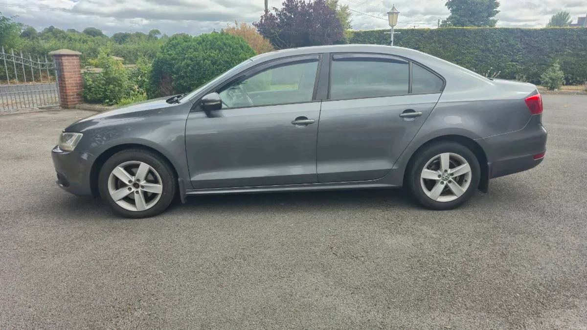 VW JETTA 1.6 tdi - Image 4