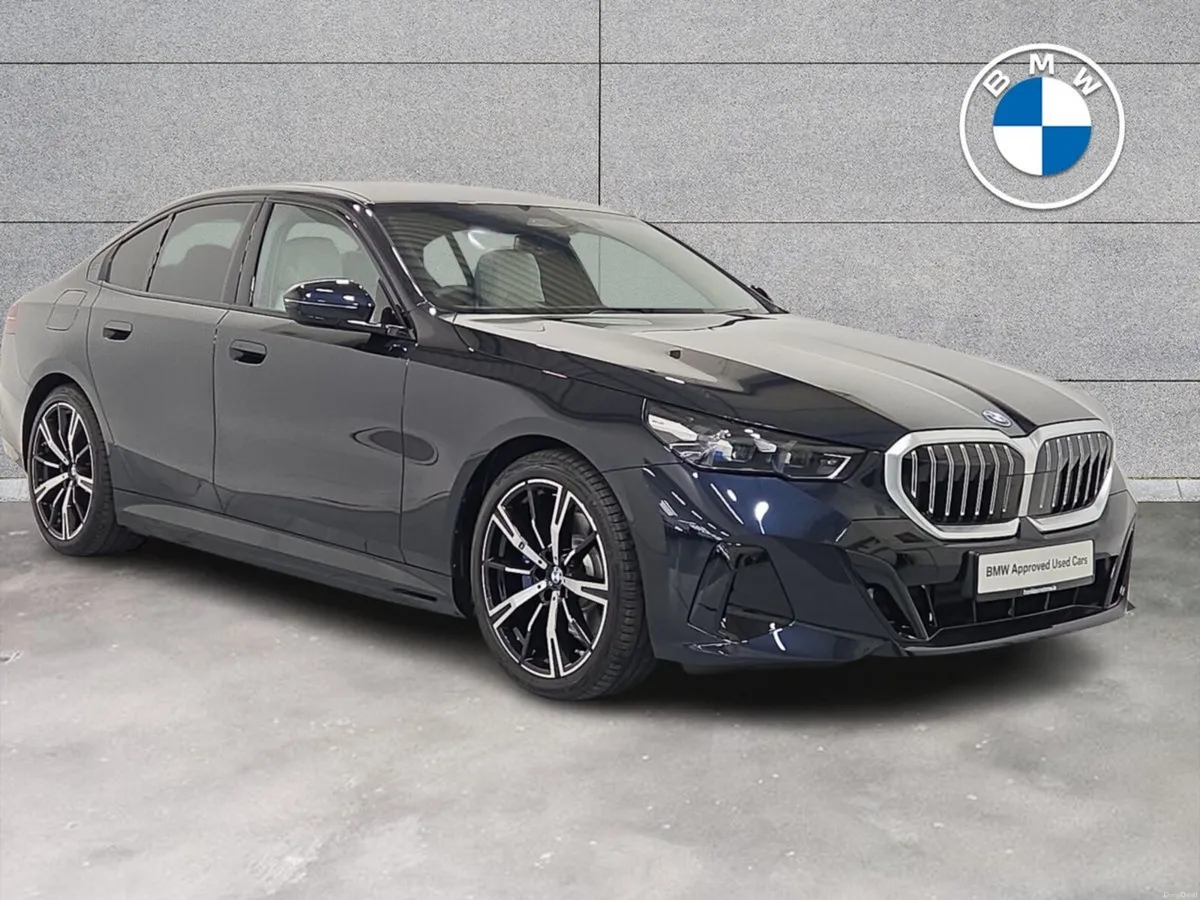 BMW 5-Series 530e - Image 1