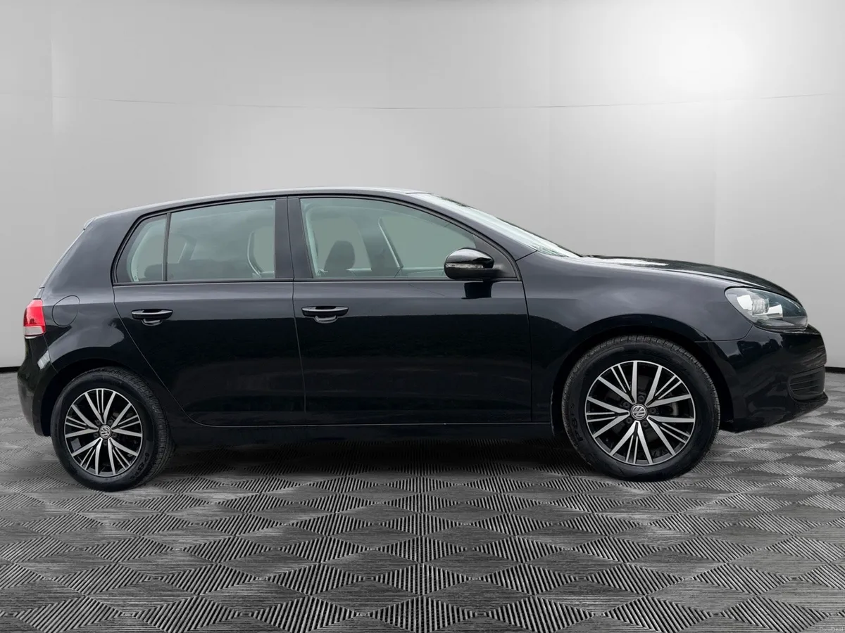 VW GOLF DSG *LOW KM* - Image 6