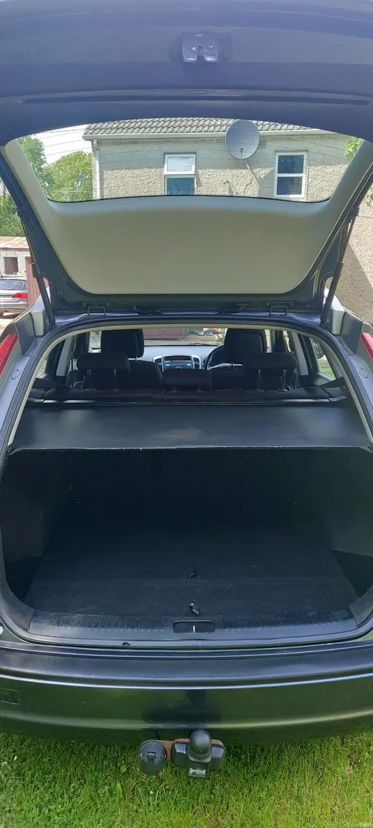 Kia Ceed 2011 - Image 4