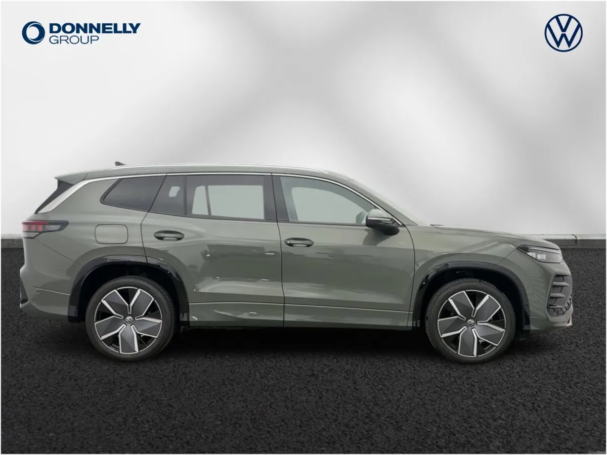 Volkswagen Tayron Diesel Estate R-Line - Image 4